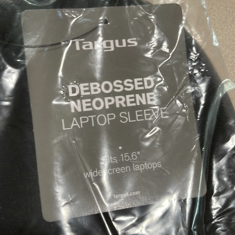 Targus Debossed Neoprene Laptop Sleeve New in bag!!! 2 bags!